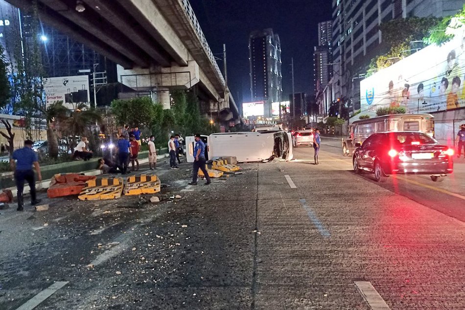Concrete Barriers along EDSA