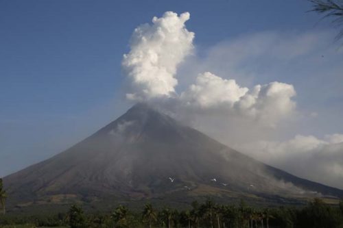 Phivolcs Says Mayon Volcano Shows Magmatic Activity & Remains Under ...