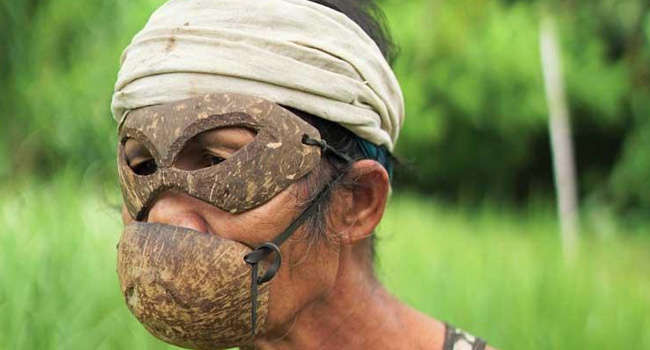 COCONUT SHELL AS FACE MASK