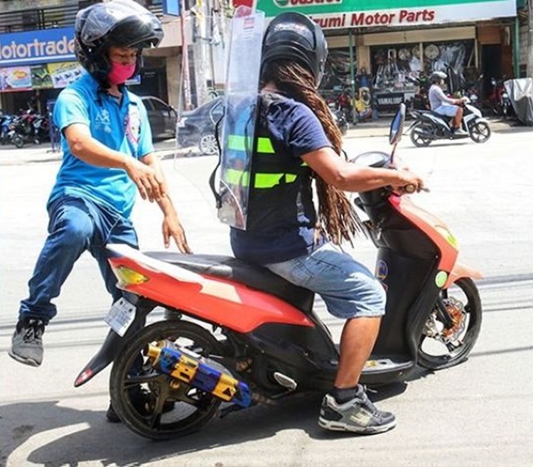 Manila Safety Marshalls w/ Multiple Traffic Violations Goes Viral