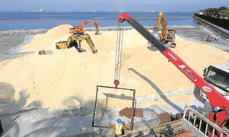 Manila-Bay-White-Sand-2