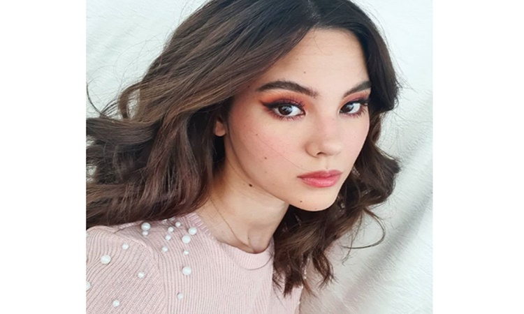 Catriona-Gray-1-1