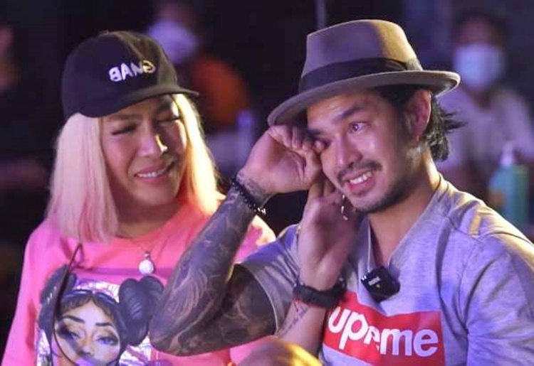 Vice Ganda, Ion Perez exchange sweet comments online; Ion calls Vice  “mahwife” 