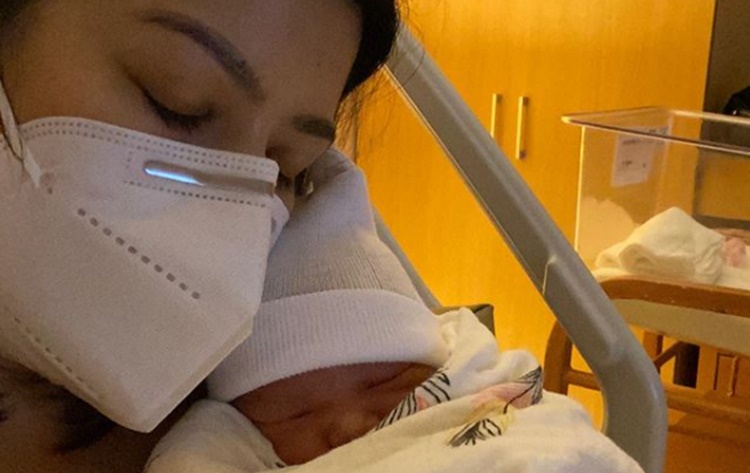 assunta de rossi baby fiore