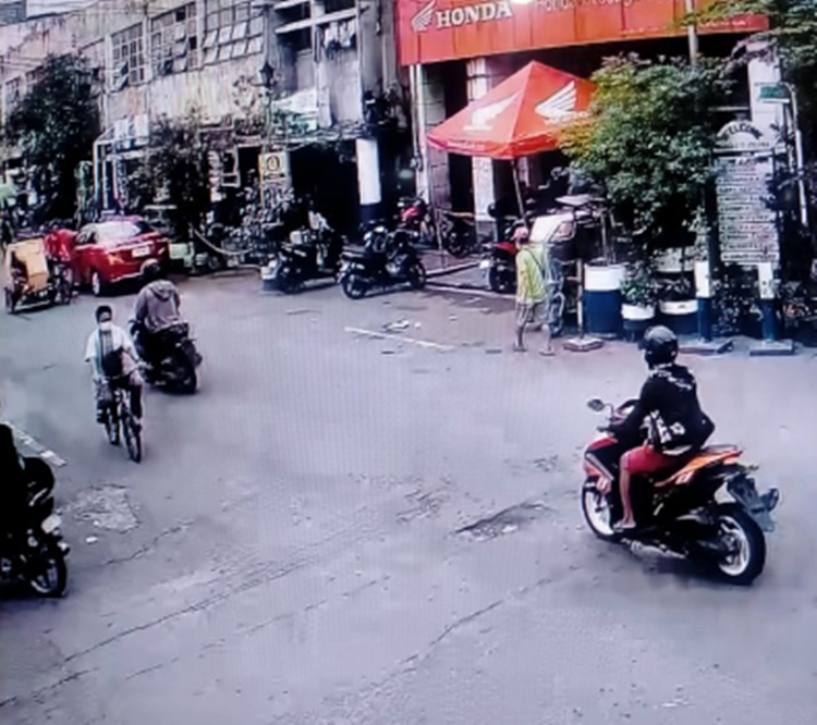 Riding-in-Tandem