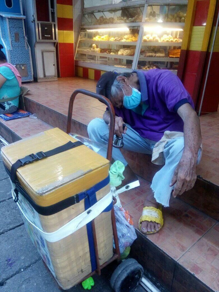 Exhausted Ice Drop Vendor