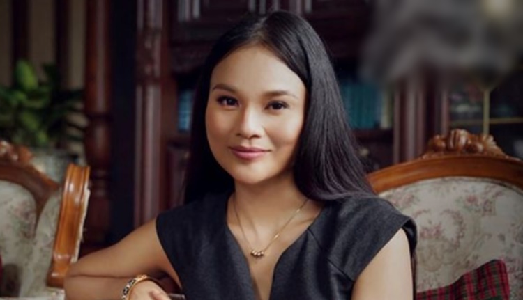 julia clarete