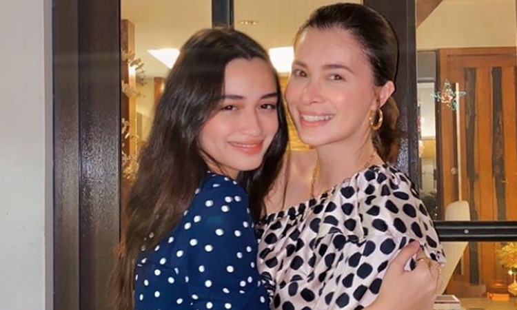Angelina-Cruz-Sunshine-Cruz