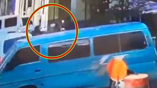 Police Kidnapped By Armed Men In Manila – CCTV Footage