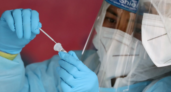 Malaysia Provides Free COVID-19 Vaccinations To Foreign Migrants