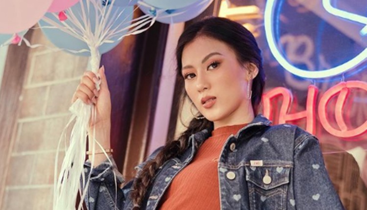 alex gonzaga