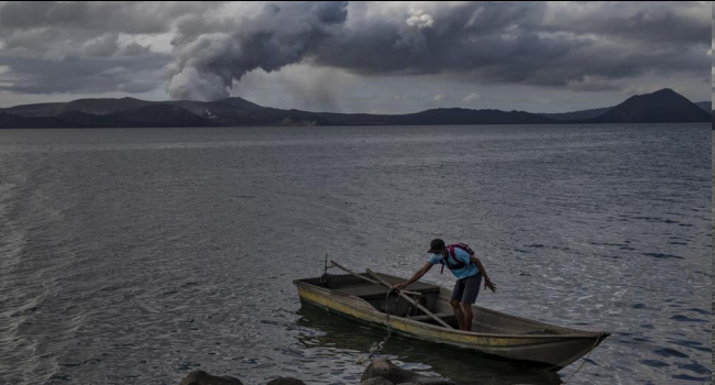 Phivolcs Gives Warning On Taal Volcano Island: "Delikado Na"