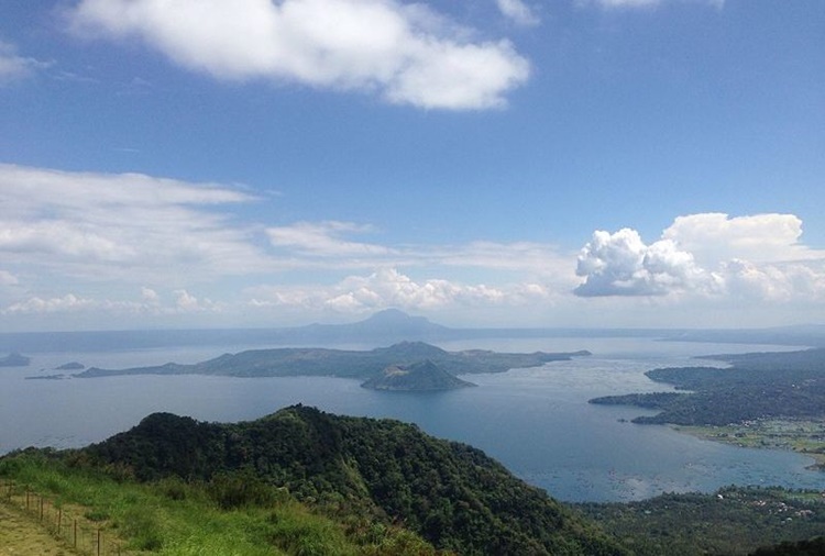 Phivolcs Says Taal Volcano Generates 302 Volcanic Earthquakes in 24 Hours