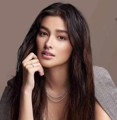 Liza Soberano Stuns Fans W/ 'Trese' Inspired Fashion Shoot (Photos)