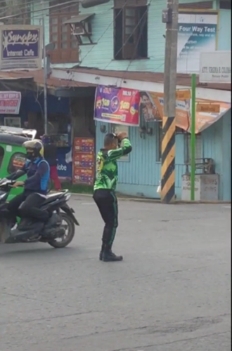 Traffic Enforcer Goes Viral For “TikTok” Dance Along the Road