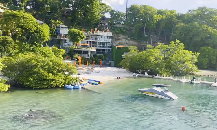 Puerto-Galera-mansion