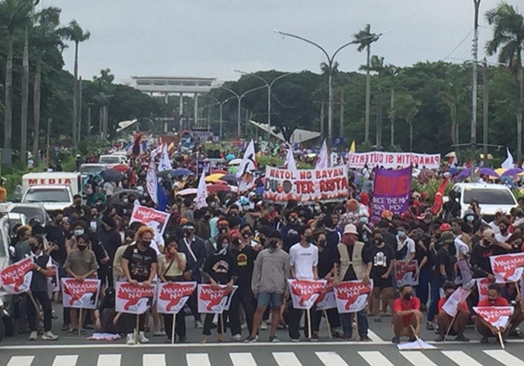 Group of Protesters Gathered to Rally on President Duterte ...