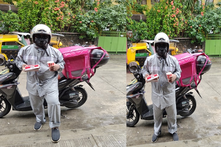 Delivery Rider Receives Free Meal From Kind-Hearted Customer