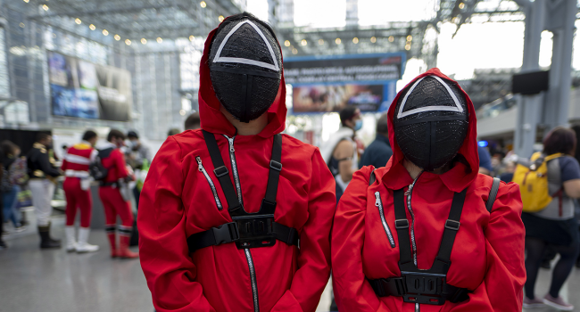 Squid Game Costumes Banned For Halloween In NY Due To Violence