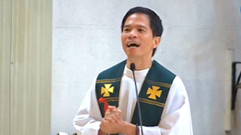 Father Joseph Roura Chastised Online Over “Pamumulitika” in Homily