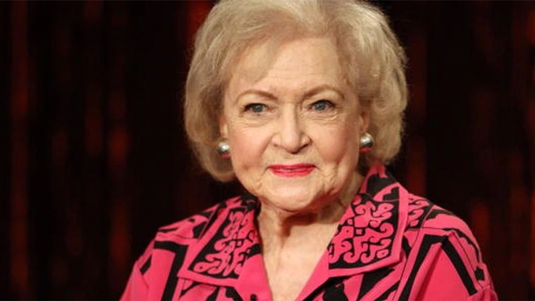 Actress Betty White Dies on New Year's Eve