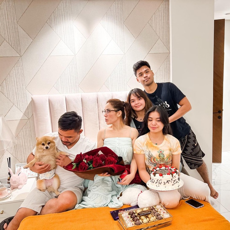 Manny-Pacquiao-family-2