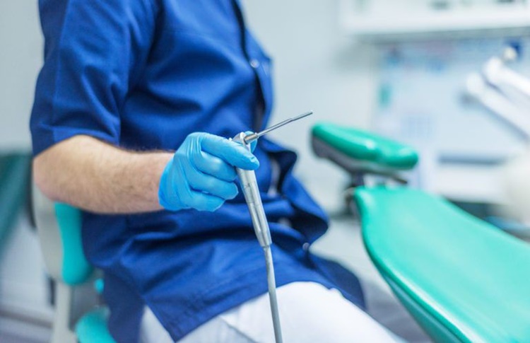 Fake Dentist