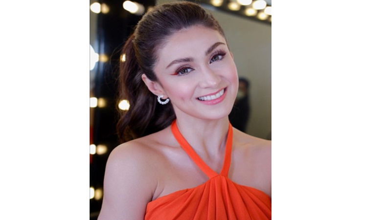 Carla-Abellana-3