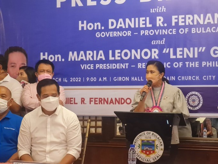 bulacan governor dan fernando vp leni robredo