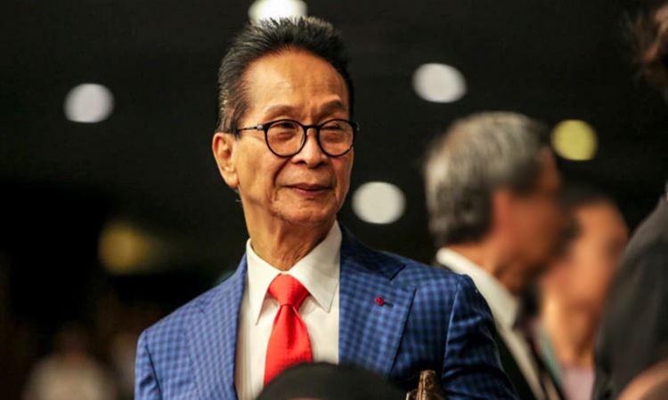 Salvador-Panelo