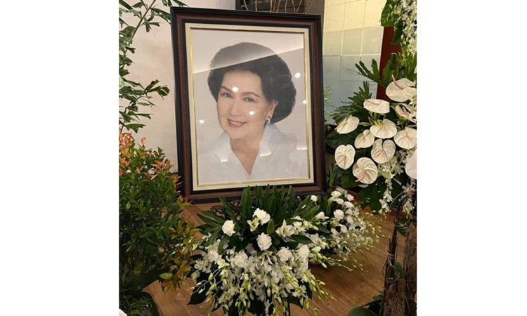 Susan-Roces-4