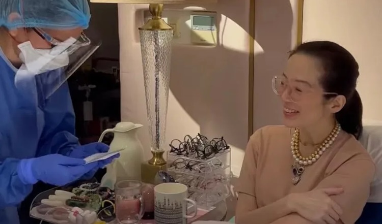 kris aquino