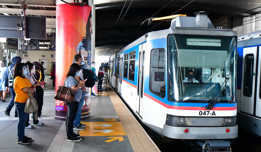 MRT-3 Rizal Day
