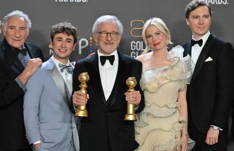 Steven-Spielberg-Michelle-Williams-Paul-Dano