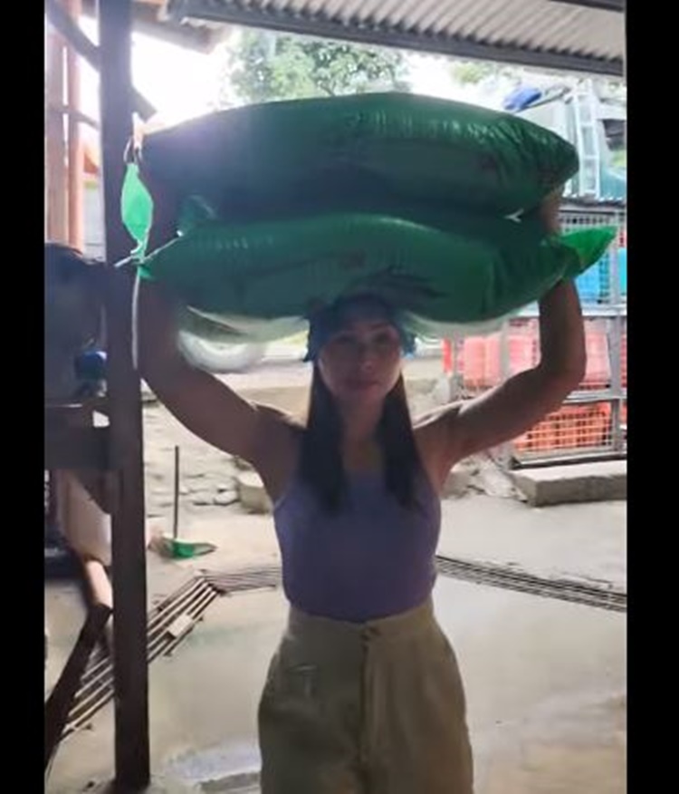 Gorgeous Female Kargador