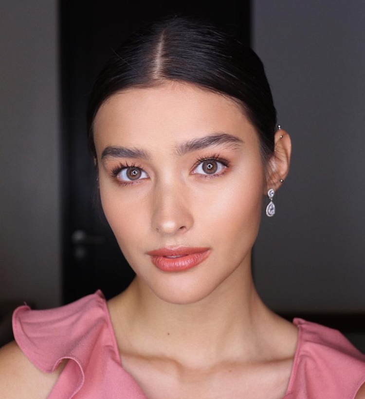 liza soberano