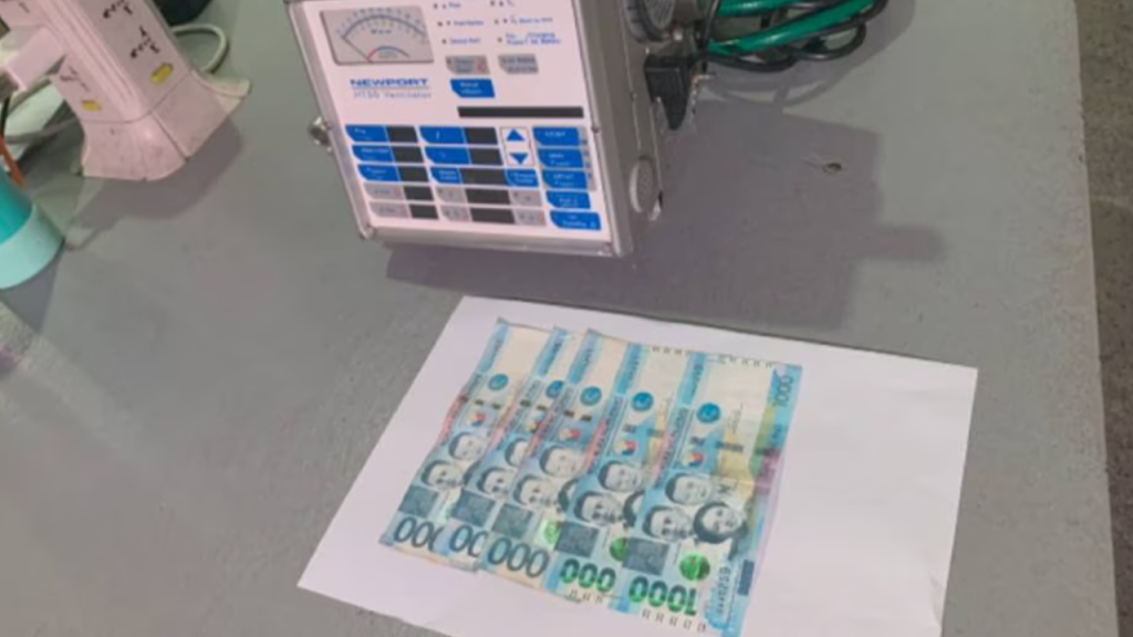 Hospital Employee Ventilator