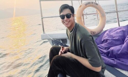 Leon Barretto Celebrates 20th Birthday On A Yacht (photos)