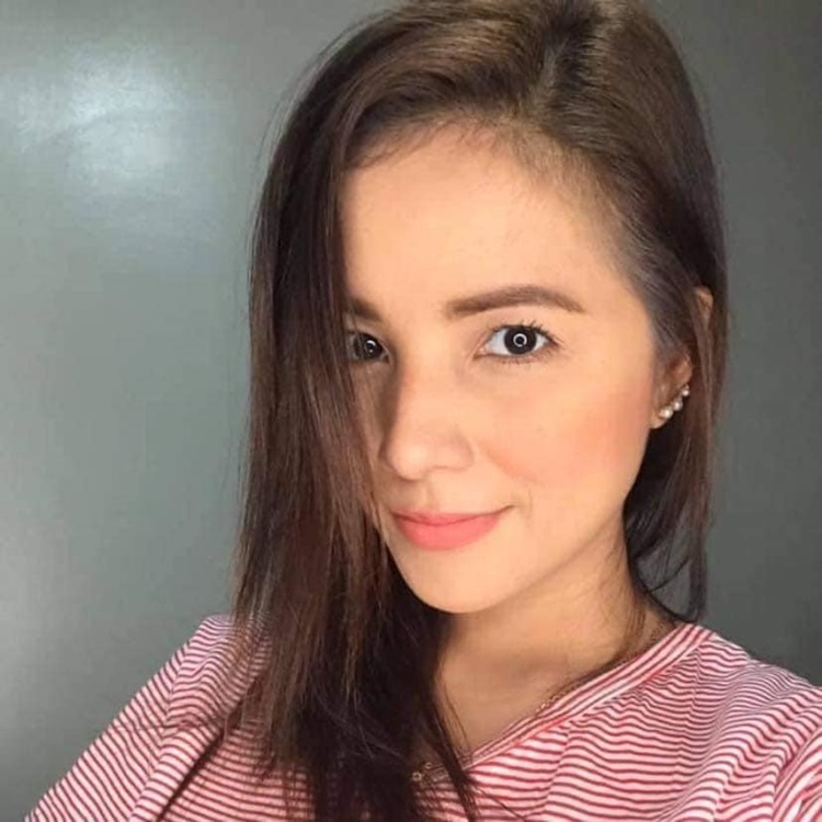 Gorgeous Online Seller