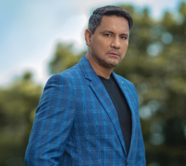 richard gomez