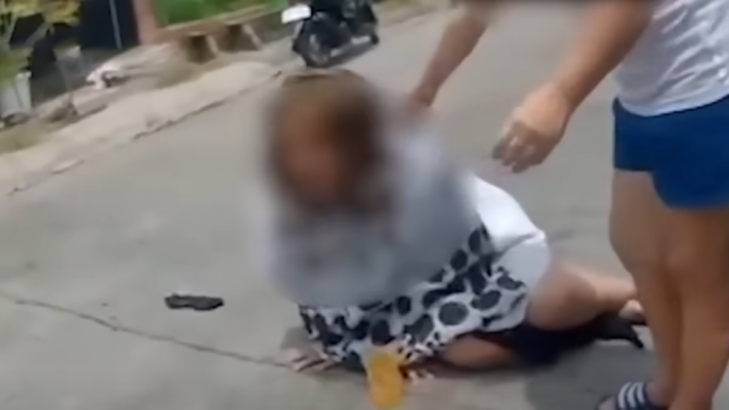 Chinese Woman Escape Abductors
