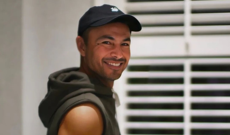 Derek-Ramsay-1