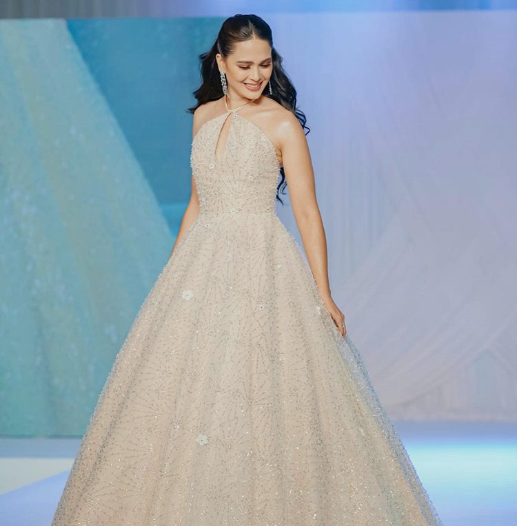 Kristine Hermosa Bridal Fashion Show Photos Elicit Reactions