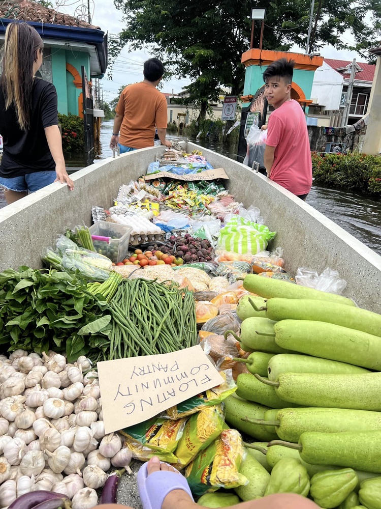 Floating Community Pantry