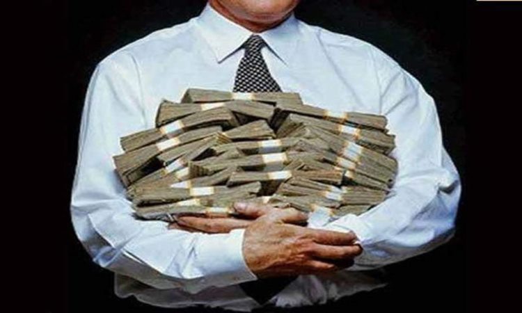 ZODIAC-SIGNS-man-holding-money