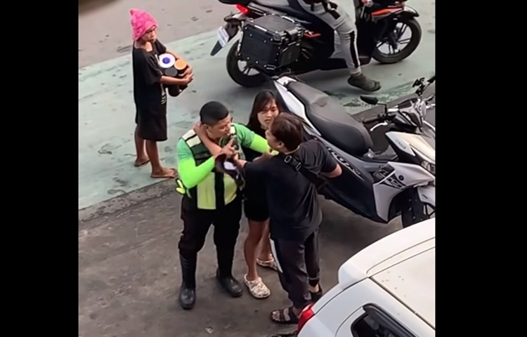 Motorist Criticized for Assaulting Traffic Enforcers During ...