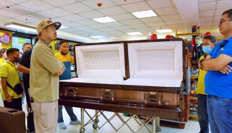 Dingdong's Coffin