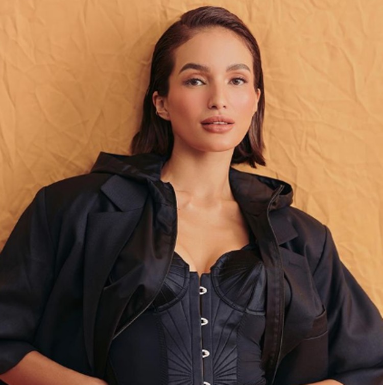 sarah lahbati