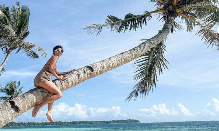 Its-Showtime-host-Anne-Curtis