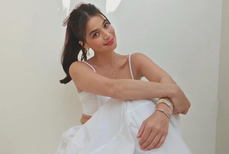 Anne-Curtis-1